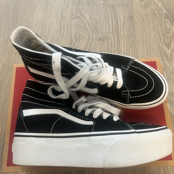 Vans SK8-Hi Tapered. - Picture 2 of 2